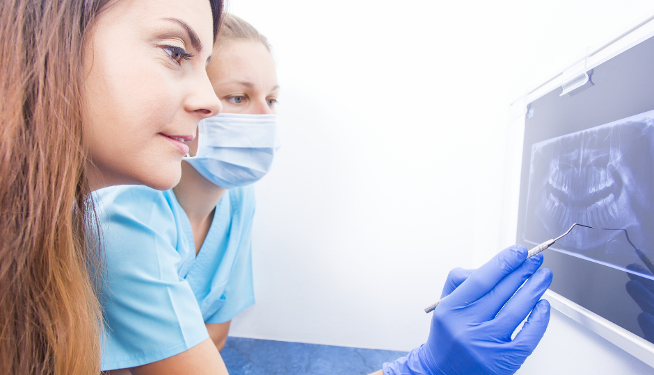 ￼La planificación digital en implantología dental