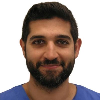 Jorge-Angulo-en-Clínica-Bajo-Los-Cristianos-Tenerife-Sur